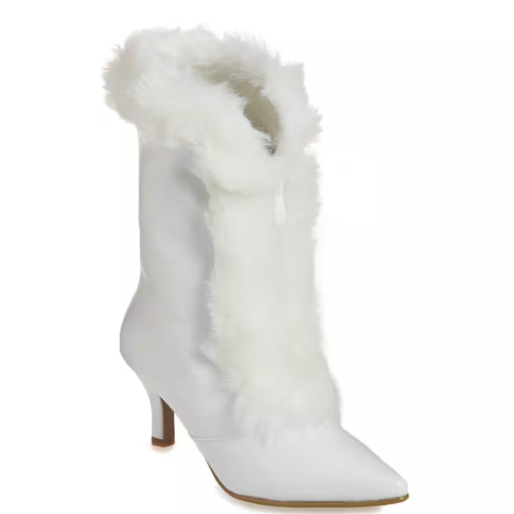 NWT Ashro Faux Fur Trim Boot size 8.5W